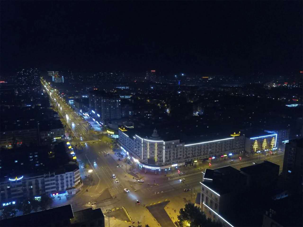 02.jpg
