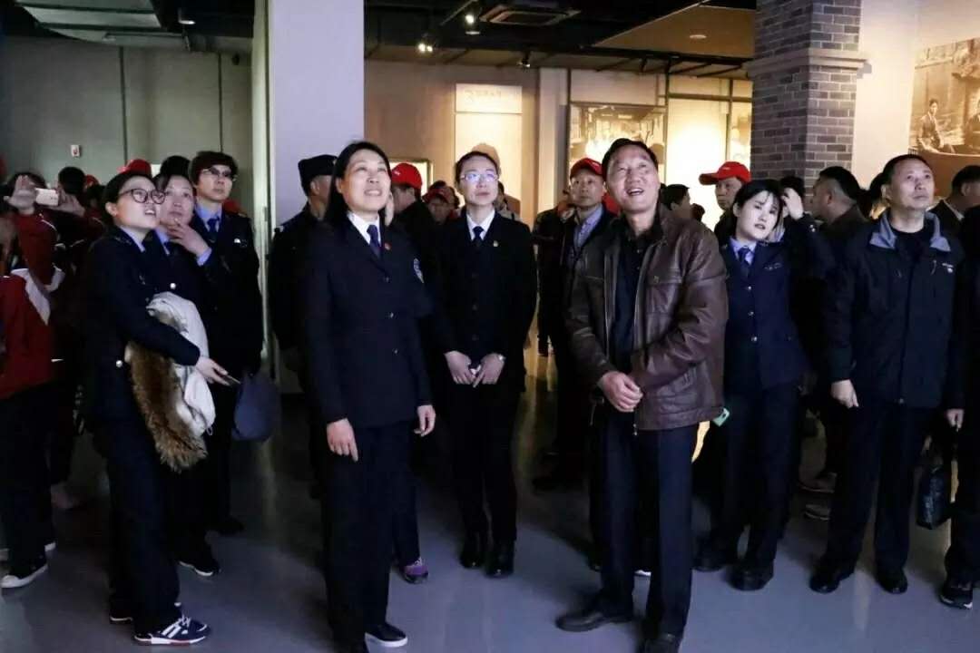 11a0cefd8c525d0a298fee491f01d60.jpg