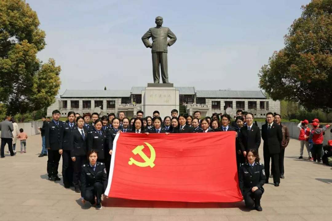 c6e5ac42faf1ca531fecb3cbef981c3.jpg